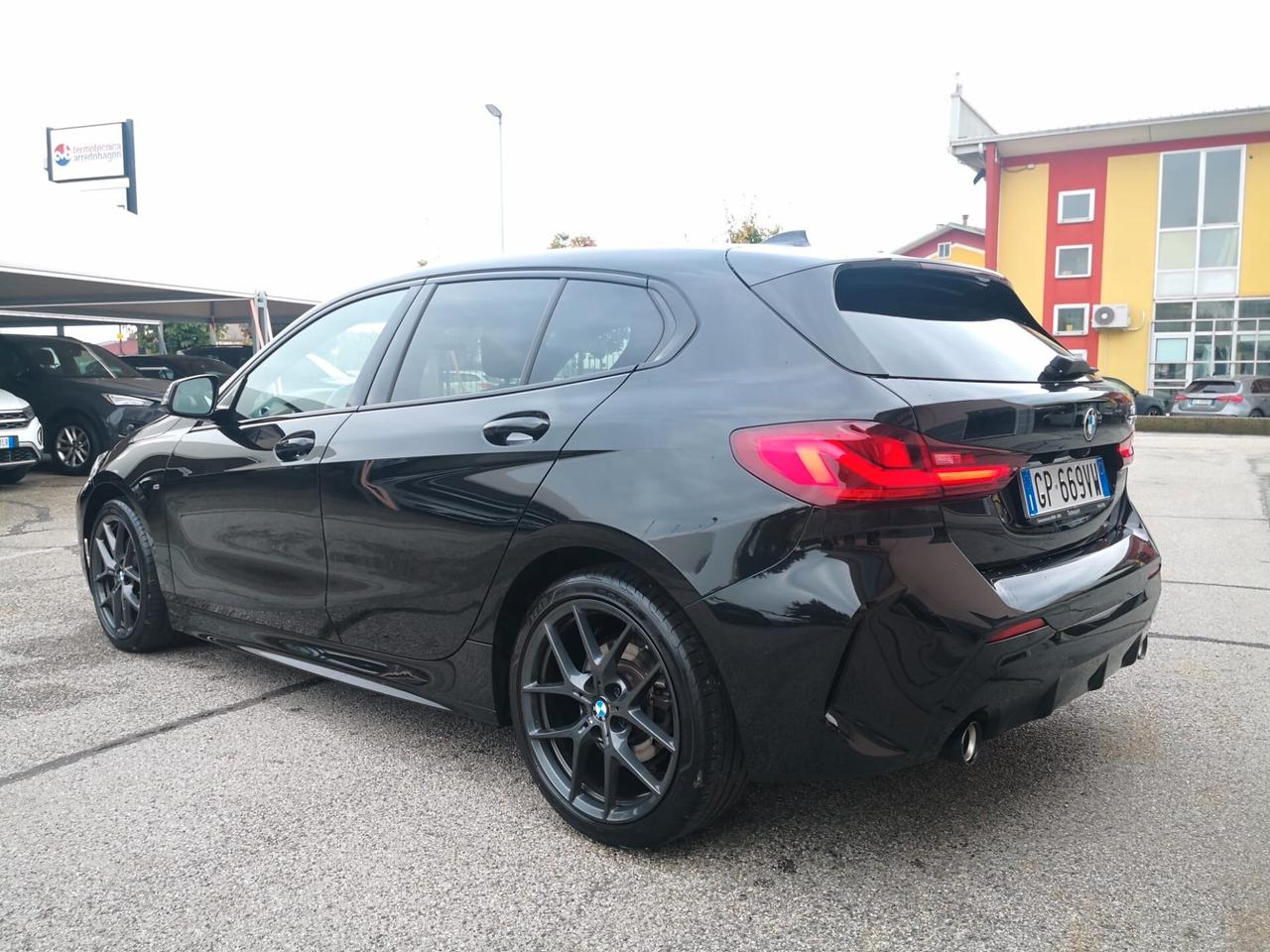 BMW 118 d Aut. 5p. Msport ***CAR PLAY***TELECAMERA***