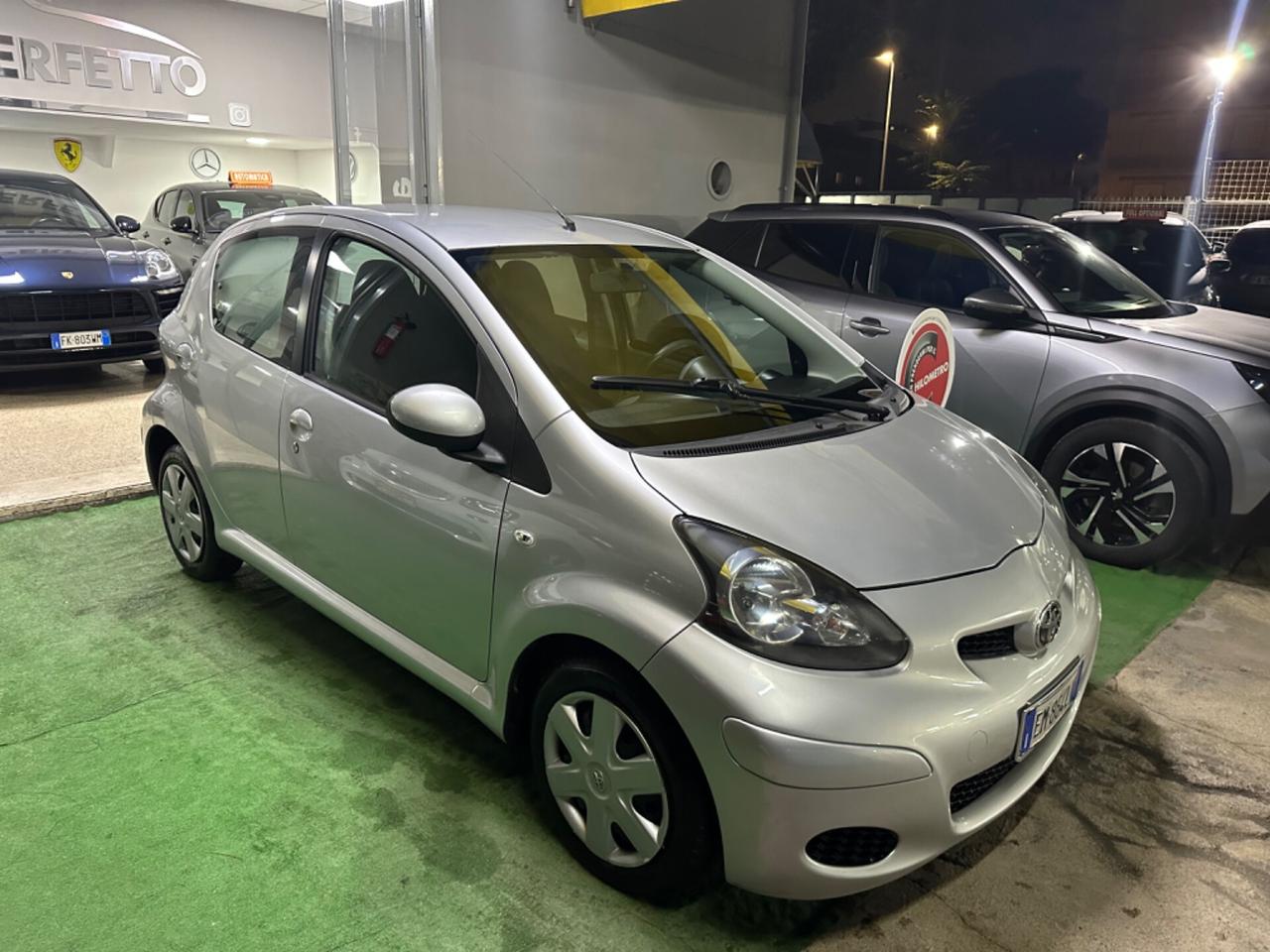 Toyota Aygo 1.0 12V VVT-i 5 porte Active Connect