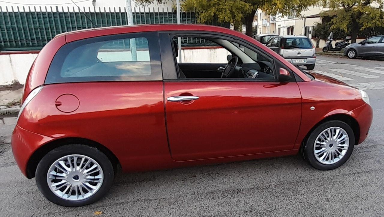 Lancia Ypsilon 1.2 Argento