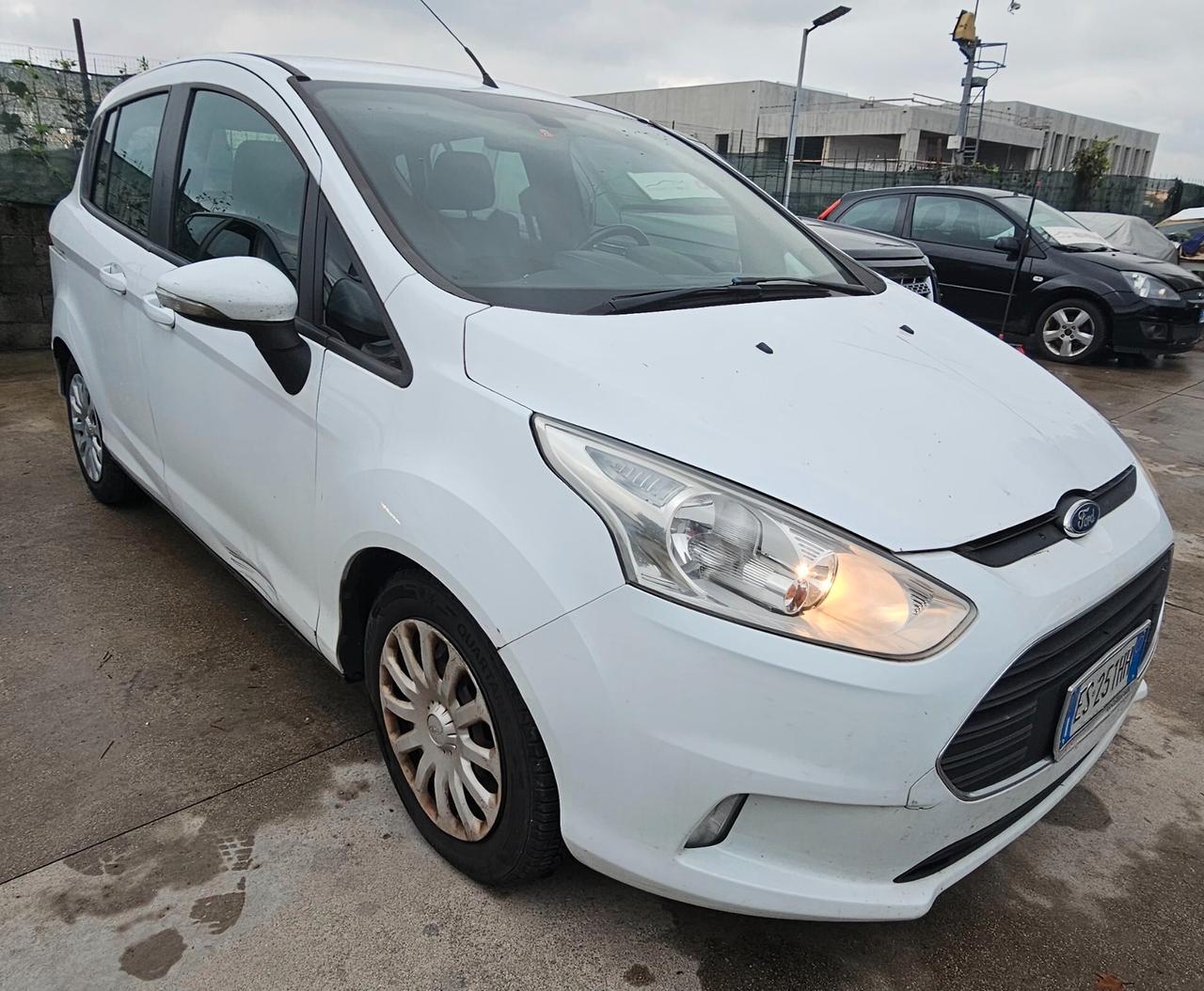 Ford B-Max 1.4 90 CV GPL GUIDABILE DA NEOPATENTATI