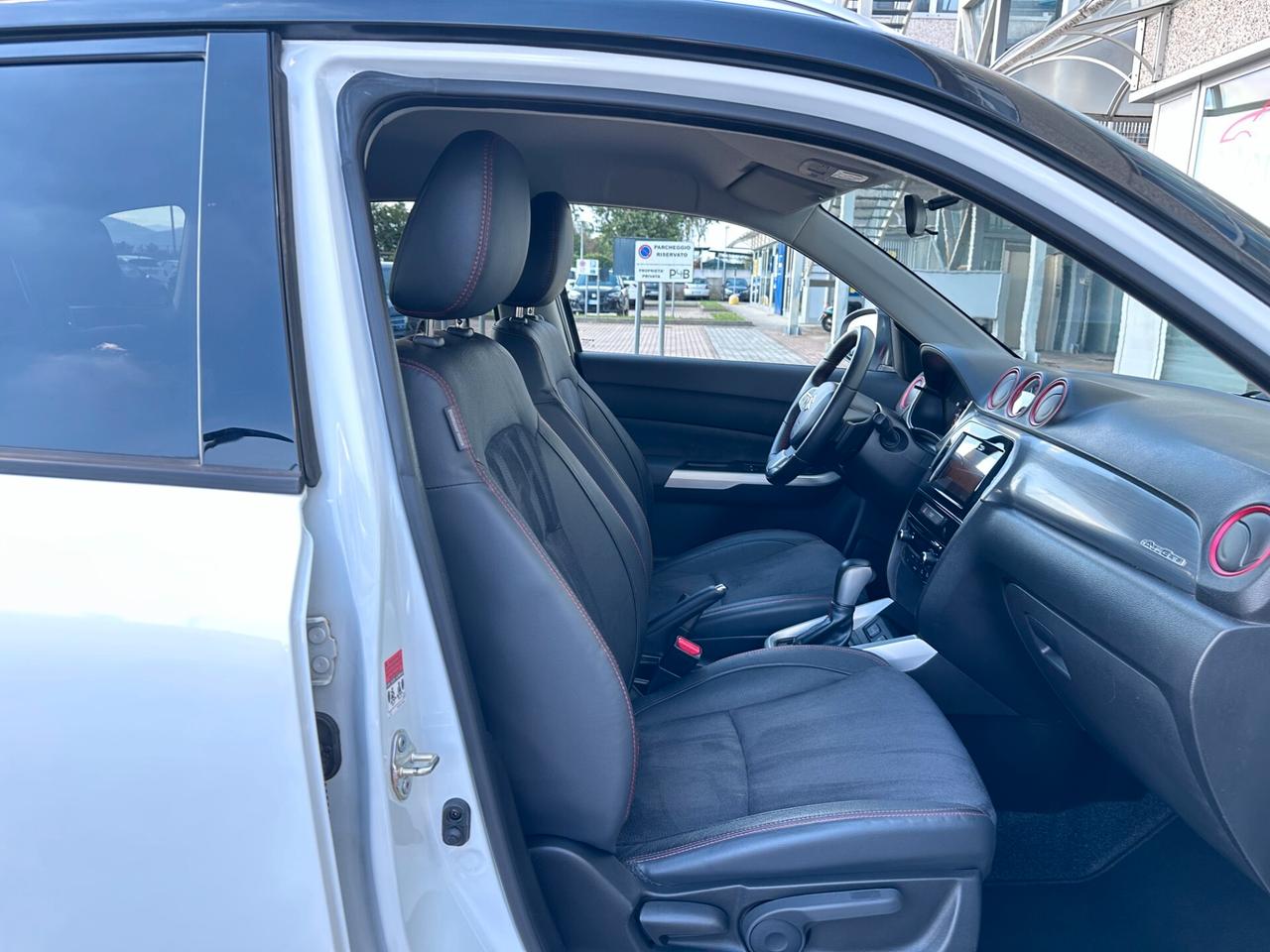 Suzuki Vitara 1.4i 140CV AUTOMATICA 4WD! FARI LED! NAVI RETROCAMERA