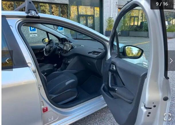 Peugeot 208 1.4 HDi 68 CV 5 porte Allure