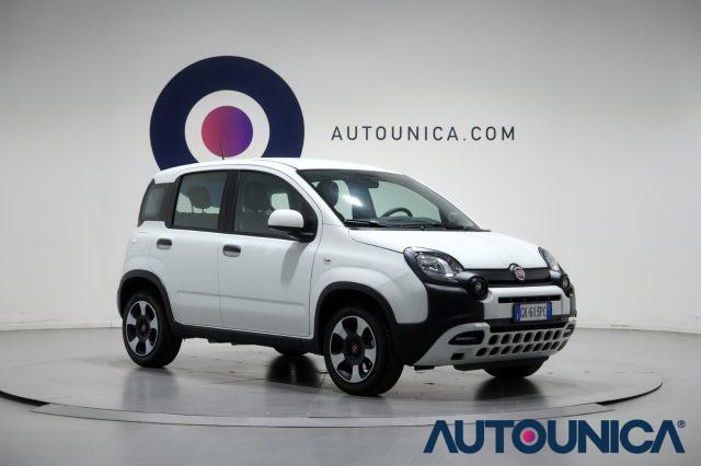 FIAT Panda 1.0 FIREFLY S&S HYBRID CITY CROSS NEOPATENTATI