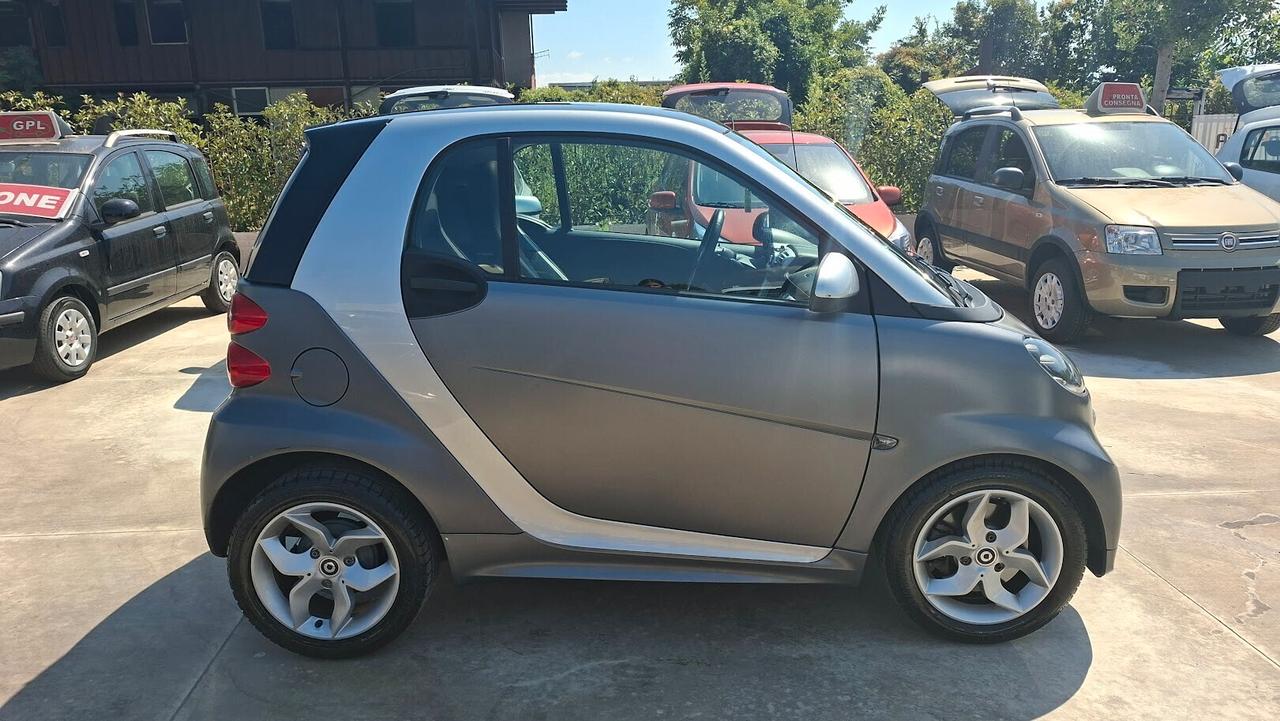 Smart ForTwo 1000 62 kW coupé 2014