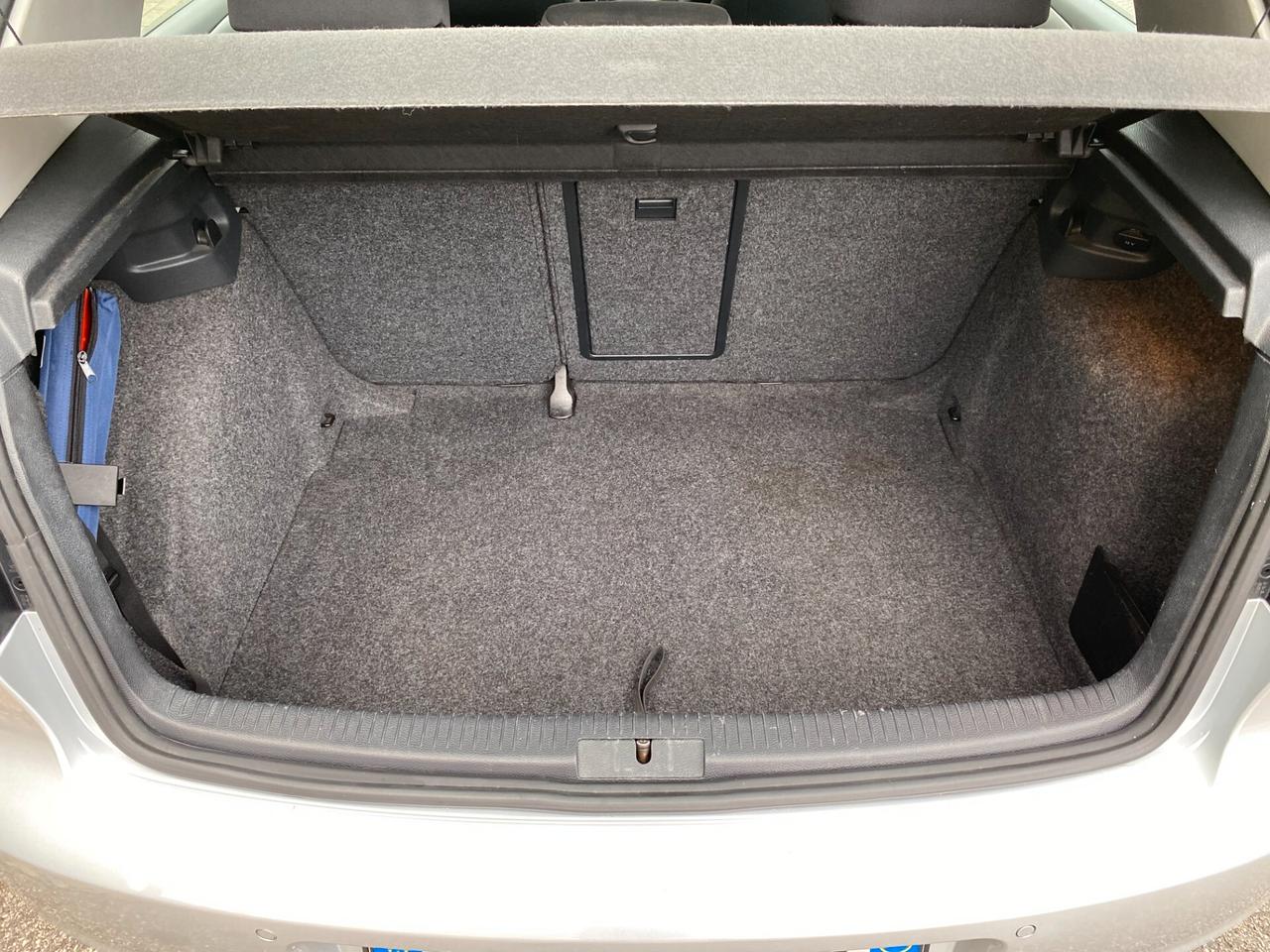 Volkswagen Golf 1.6 TDI 5p. Highline BlueMotion Technology