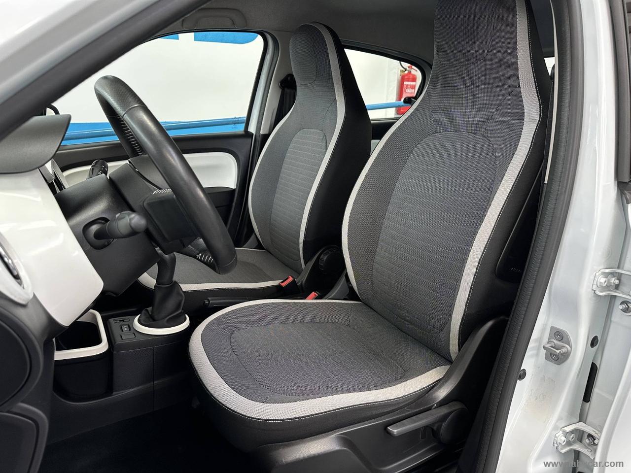 RENAULT Twingo SCe Lovely