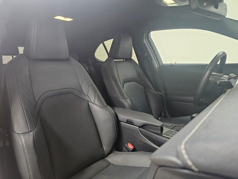 Lexus UX Hybrid Design