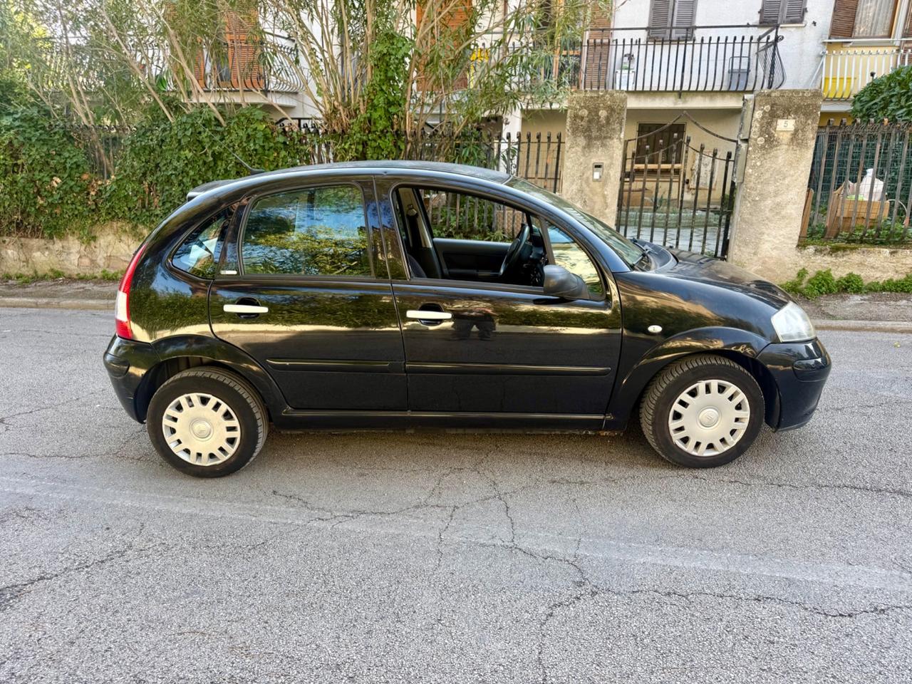 Citroen C3 Exclusive 1.1 benzina Unipropr NEOPATENTATI