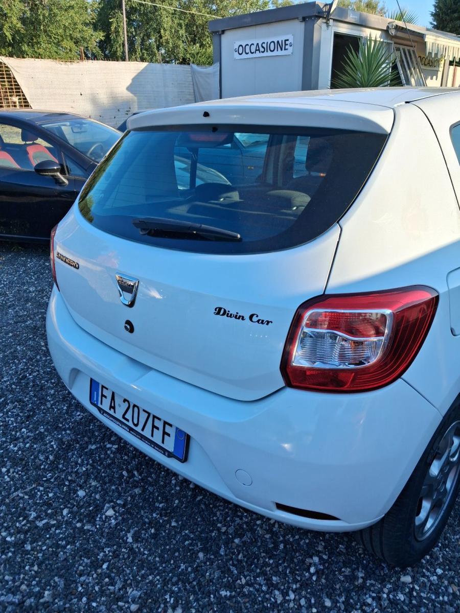 DACIA - Sandero - 1.2 GPL 75 CV La Gaz. d. Sport
