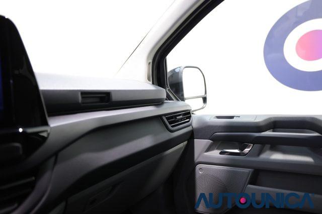 FORD Tourneo Custom 320 2.0 ECOBLUE 170CV AUTOMATICO PL TITANIUM