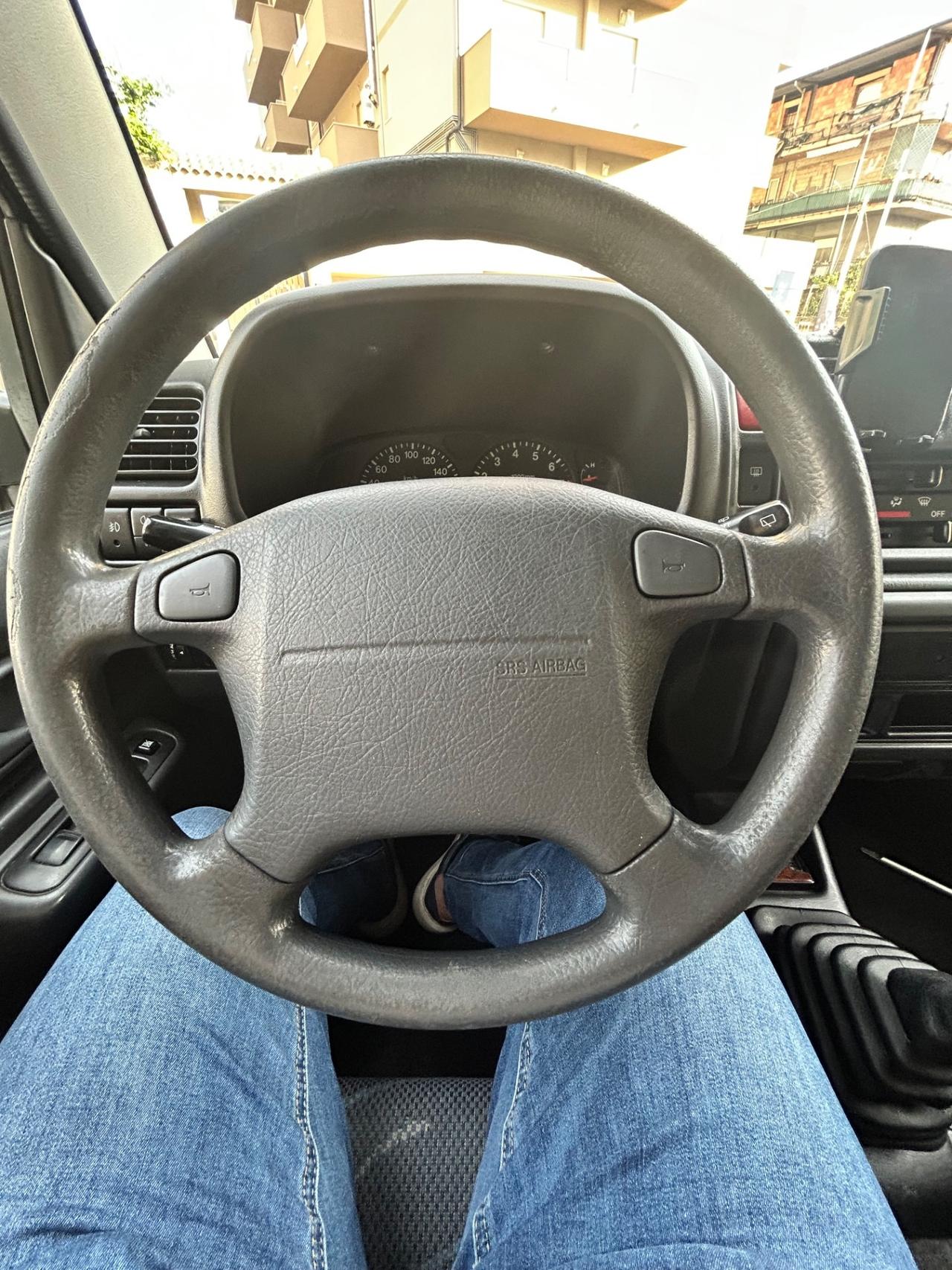 Suzuki Jimny 1.3i 16V cat 4WD JLX