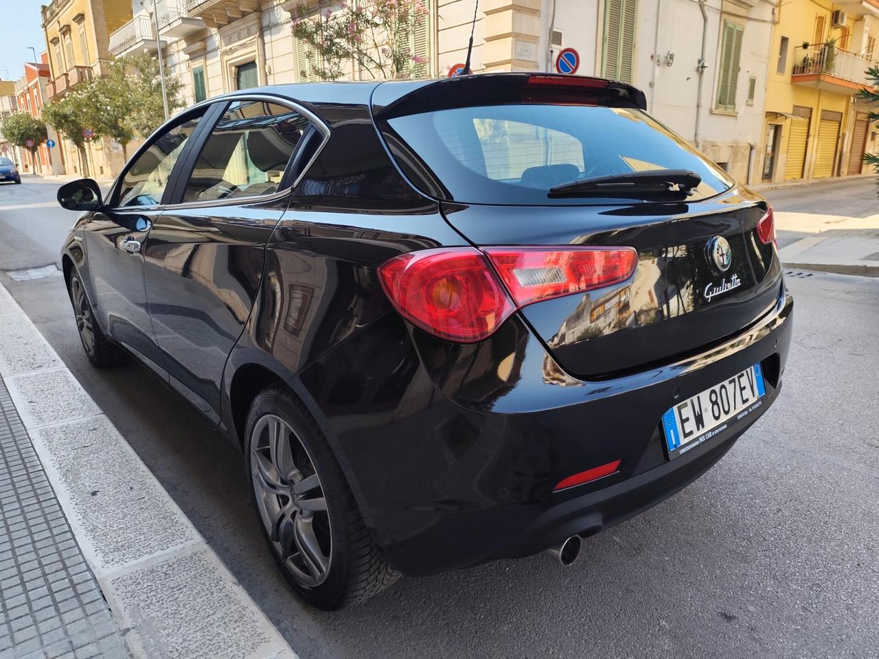 Alfa Romeo Giulietta 1.6 JTDm-2 105CV Distinctive