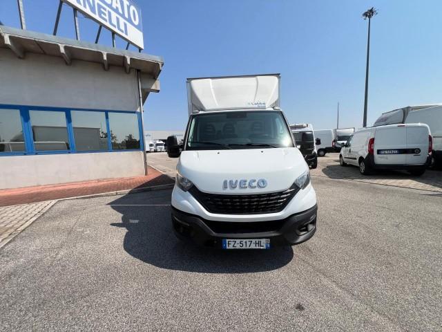 Iveco DAILY 35C16H3.0 BOX