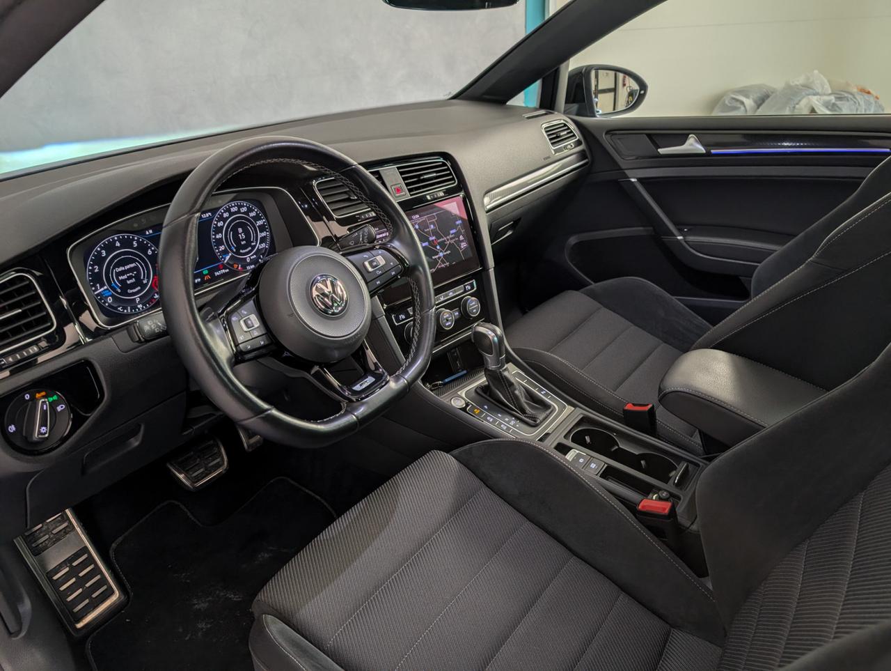 Volkswagen Golf 2.0 TSI 310cv DSG R 4motion