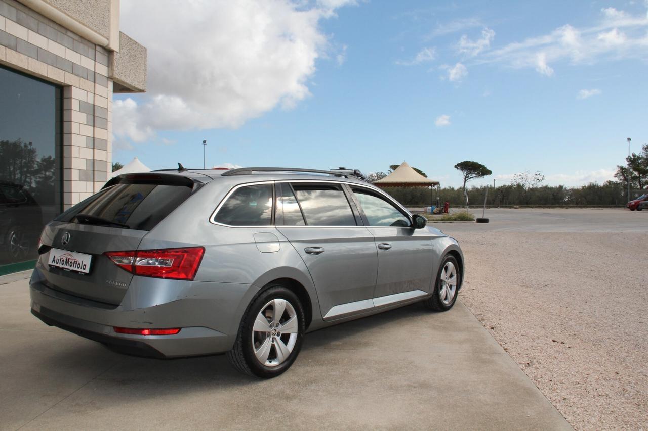 Skoda Superb 2.0 TDI DSG Wagon Executive (KW 110 - CV 150)