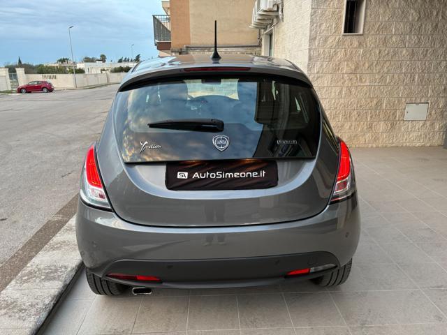 LANCIA Ypsilon 1.0 FireFly 5 porte S&S Hybrid Gold 5 posti.