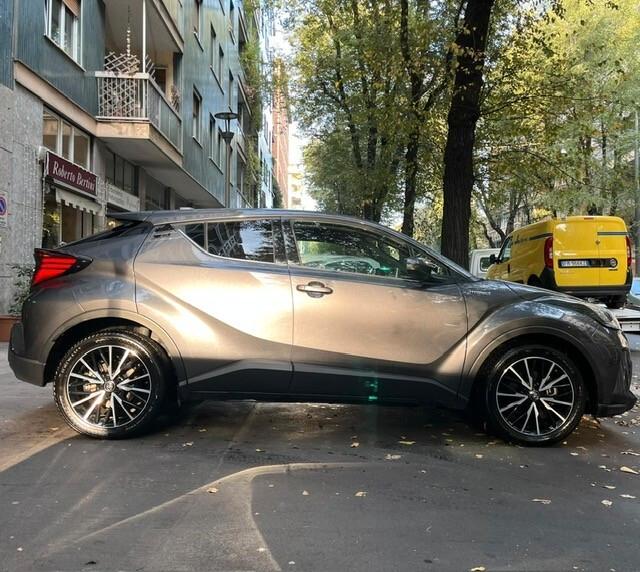 Toyota C-HR 1.8 Hybrid E-CVT Lounge