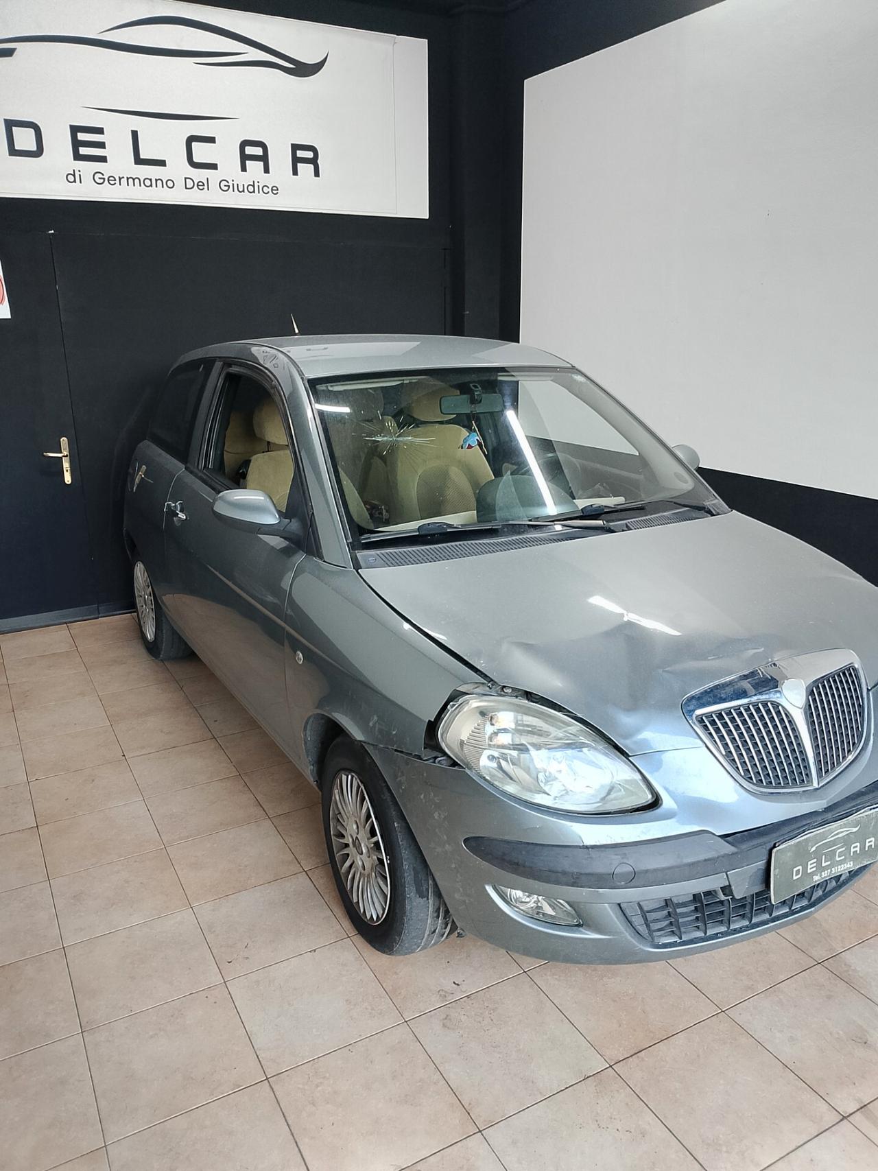 Lancia Ypsilon 1.2 Argento