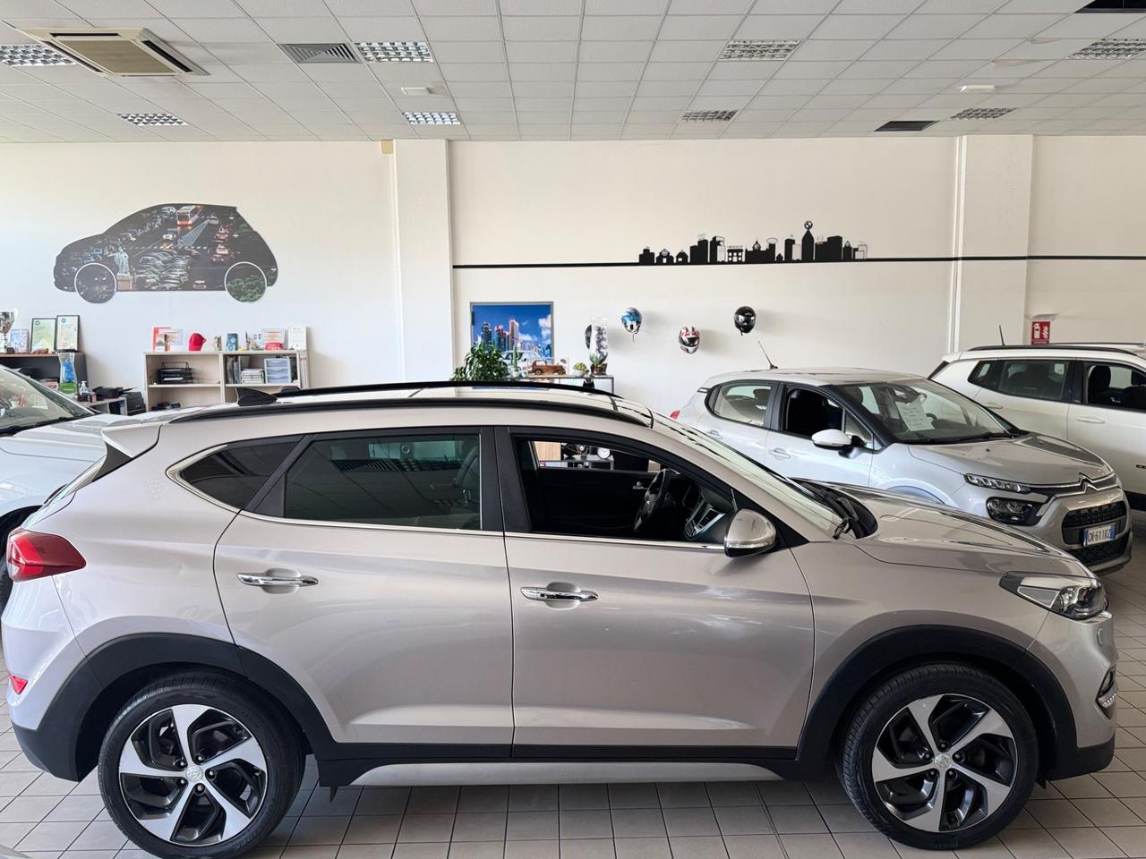 Hyundai Tucson 1.7 CRDi XPossible-FULL OPTIONAL