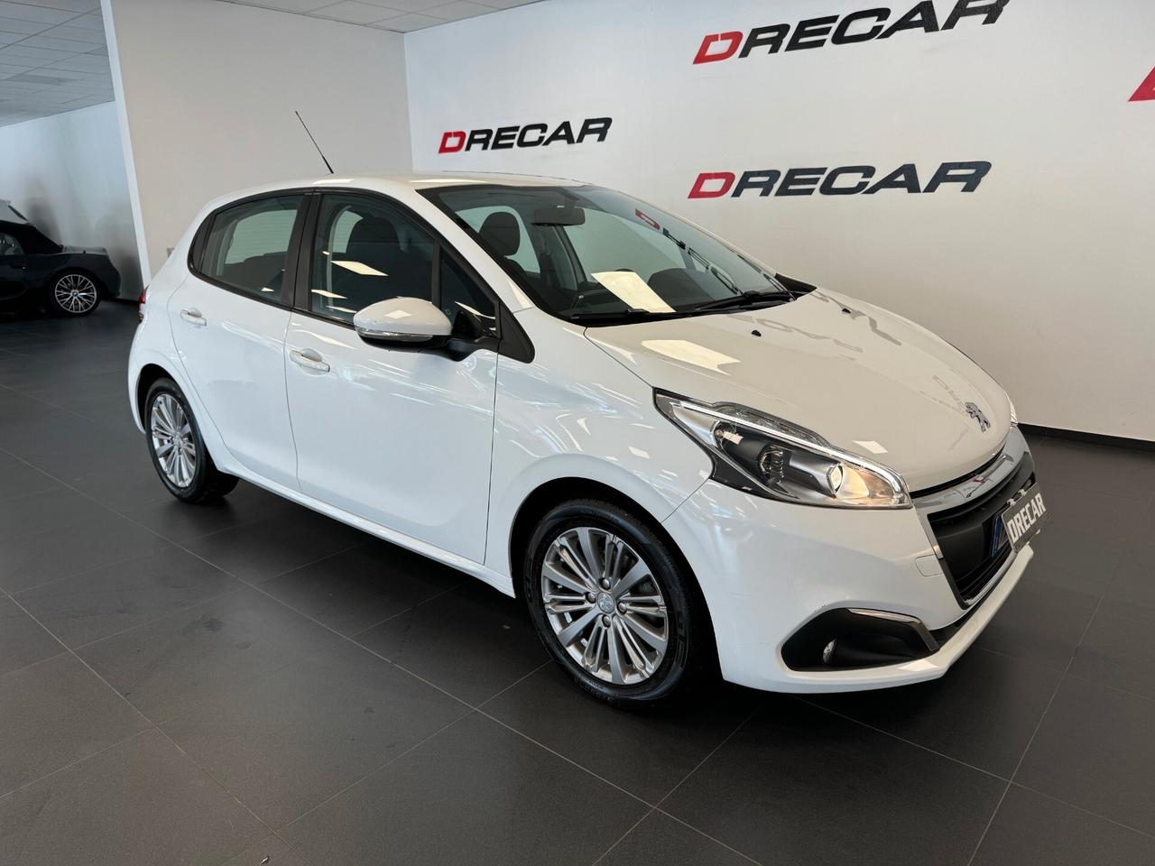 Peugeot 208 PureTech 82 5 porte Active NEOPATENTATI UNIPROP.