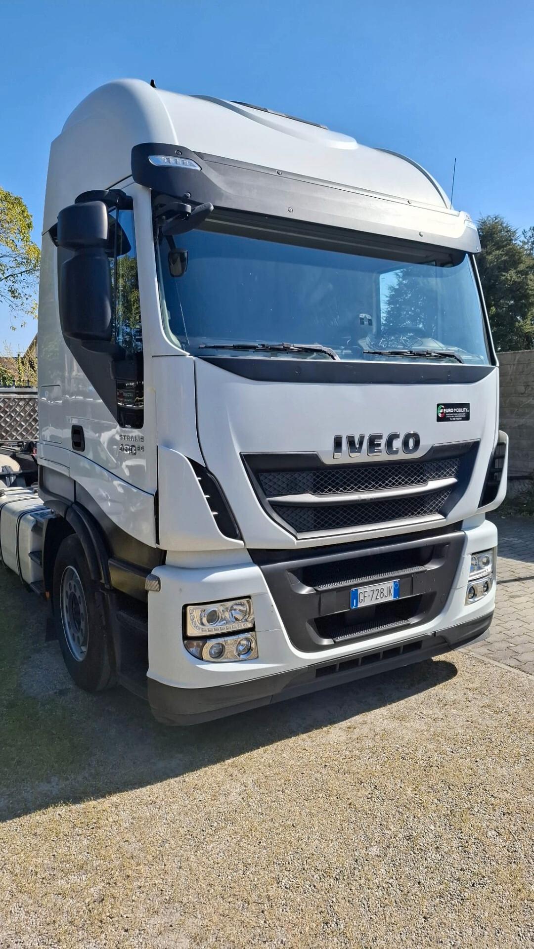 IVECO STRALIS 260 E48 SCARRABILE