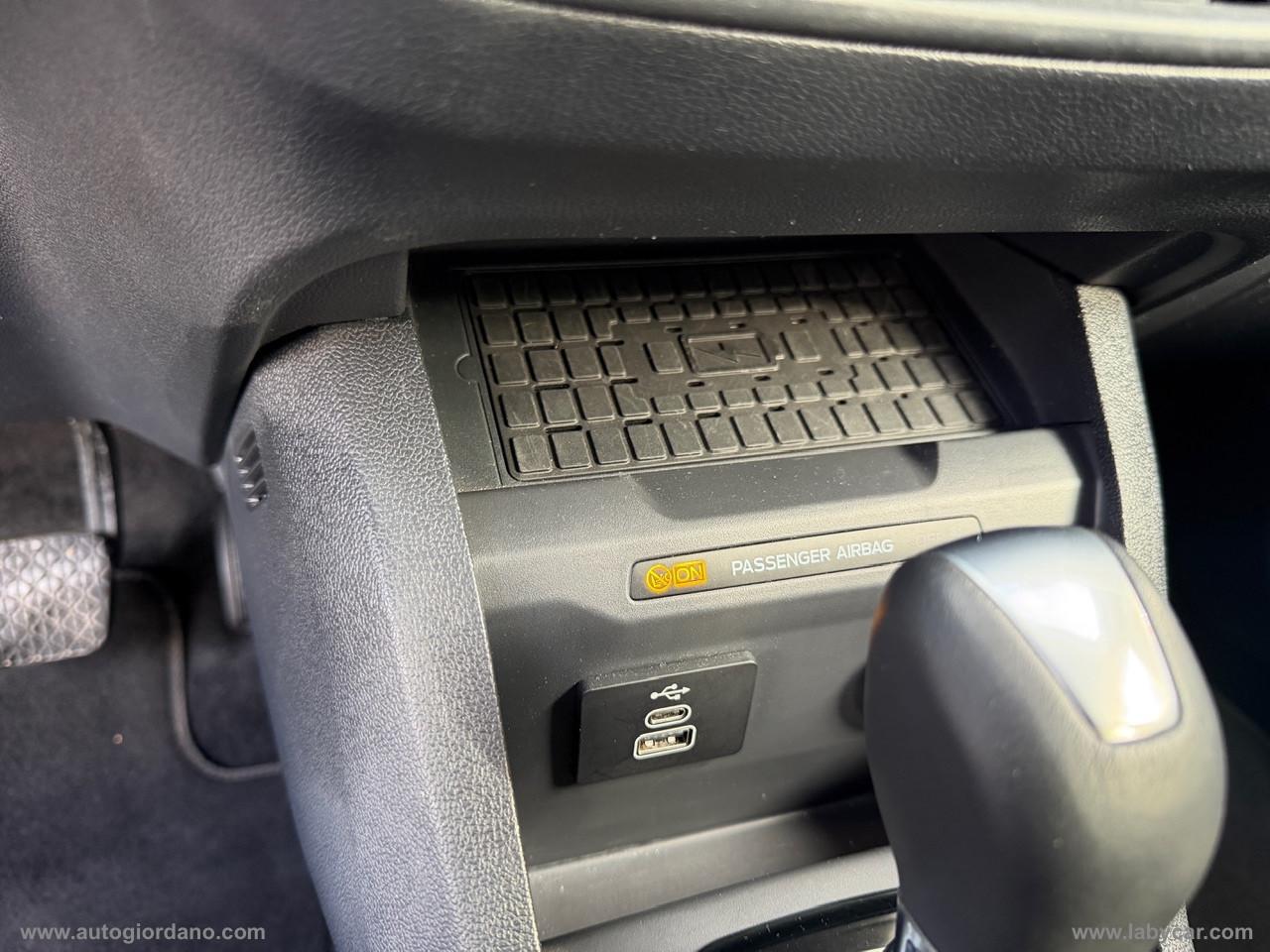 FORD Tourneo Courier 1.0 EcoBoost Pow. Tit. WINTER PACK