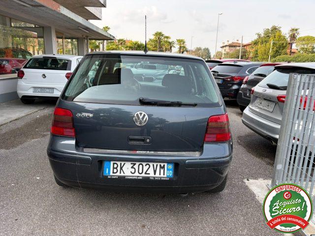 VOLKSWAGEN Golf 1.6 cat 5 porte GPL