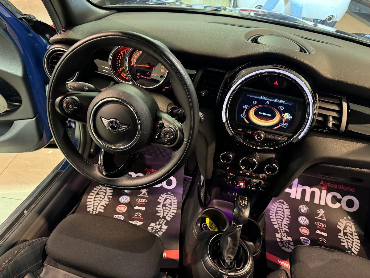 MINI Cooper D 1.5 Seven 5P