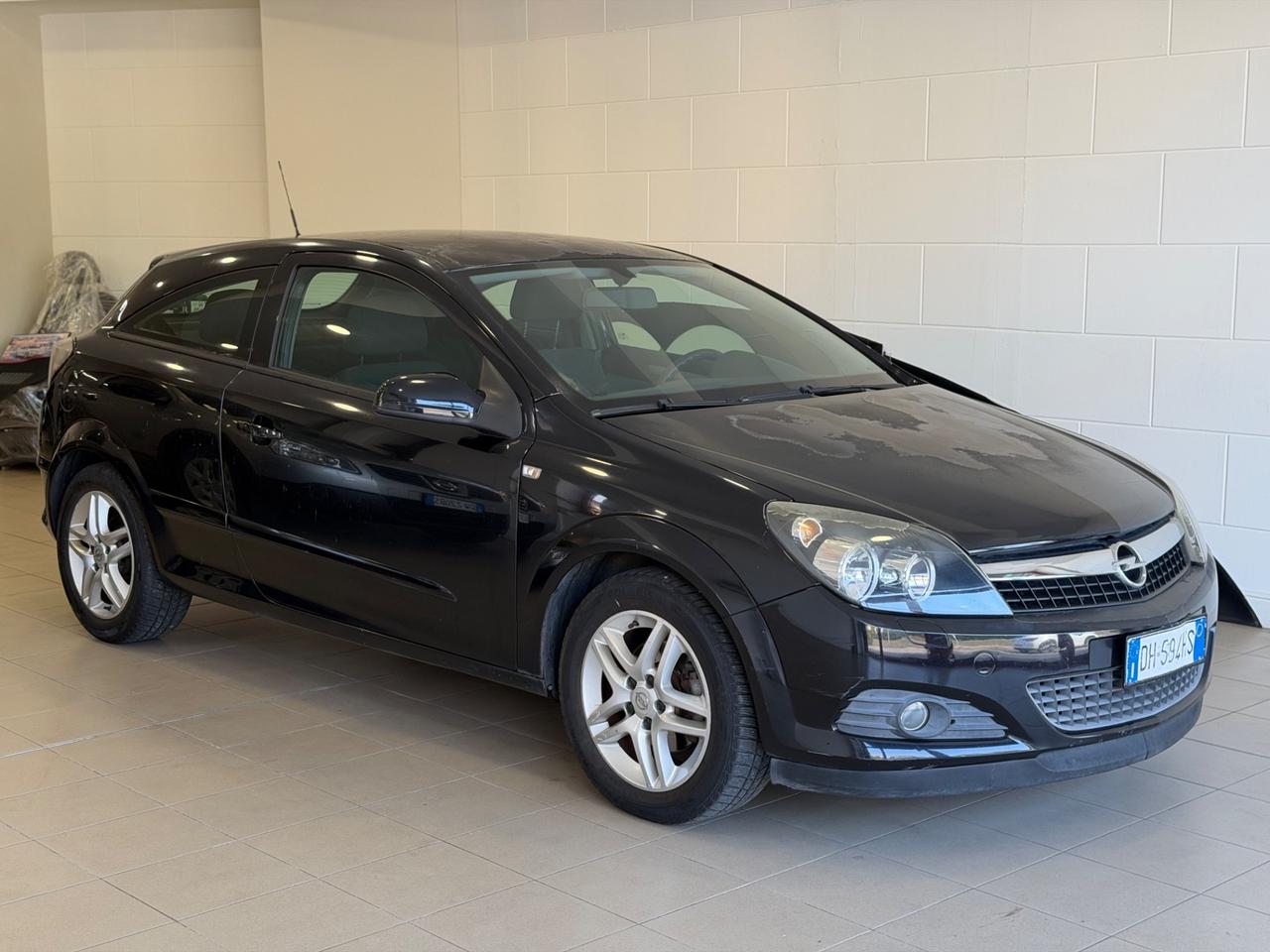 Opel Astra GTC