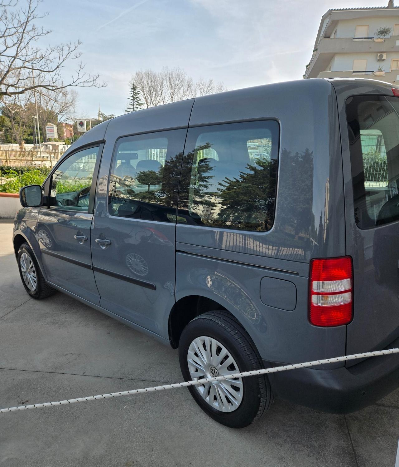 Volkswagen Caddy 1.6 TDI 102 CV 5p. Trendline