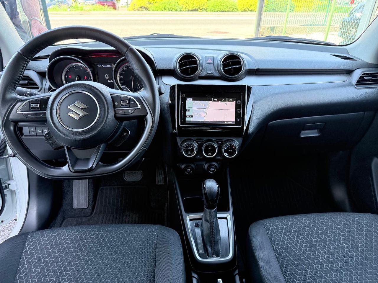 Suzuki Swift 1.2h Top 2wd cvt