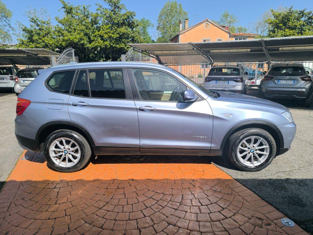 BMW X3 xDrive20d Eletta NAVI! PDC! R17!