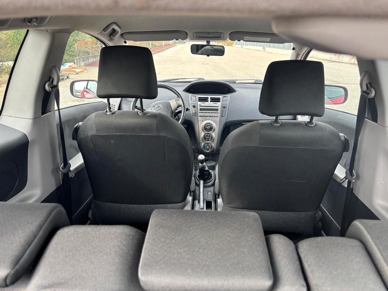 Toyota Yaris 1.0 3 porte Sol CON SOLI 108024 KM, ADATTA AI NEOPATENTATI