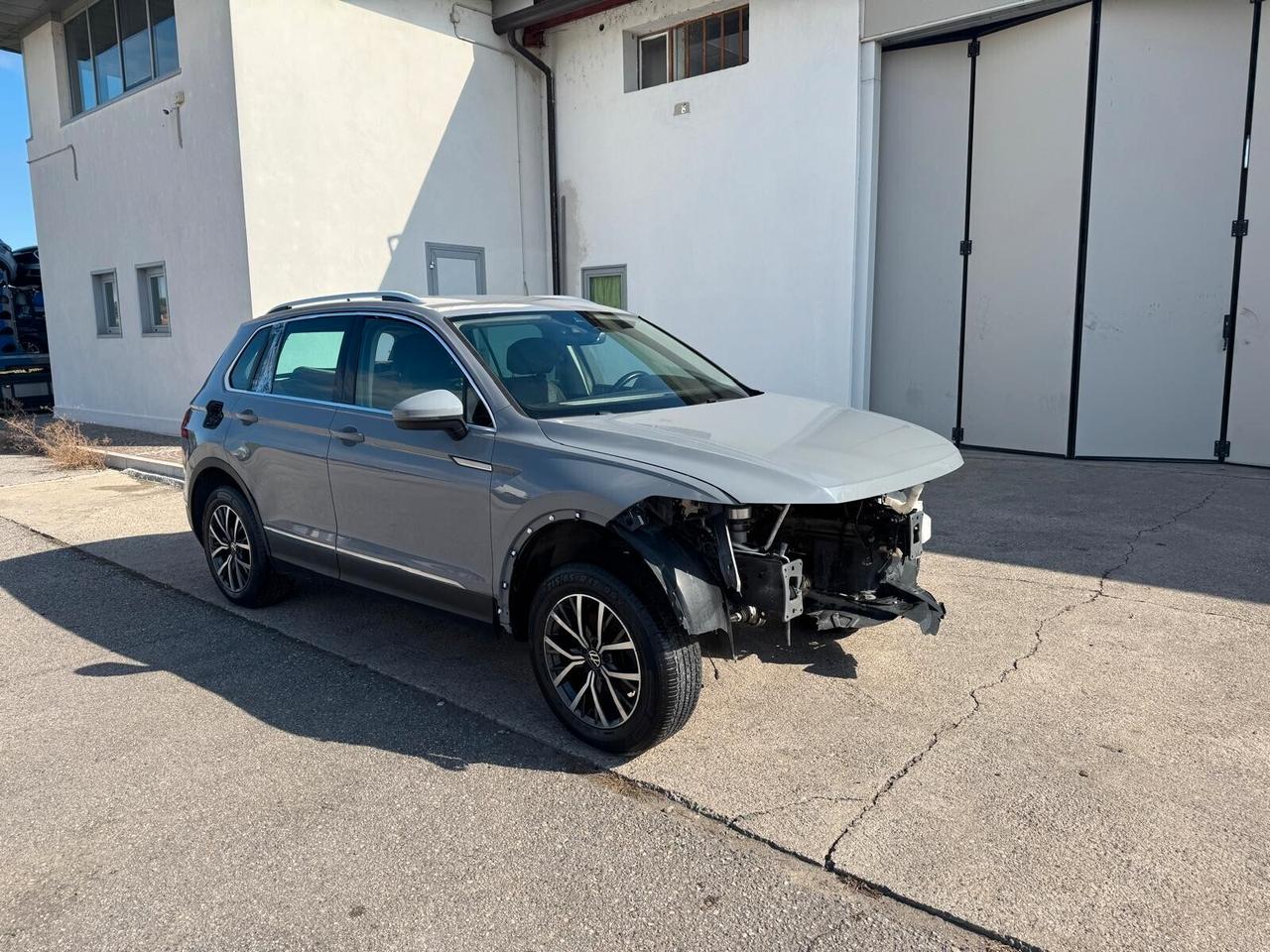 Volkswagen Tiguan 1.5 tsi 150cv NO ENGINE