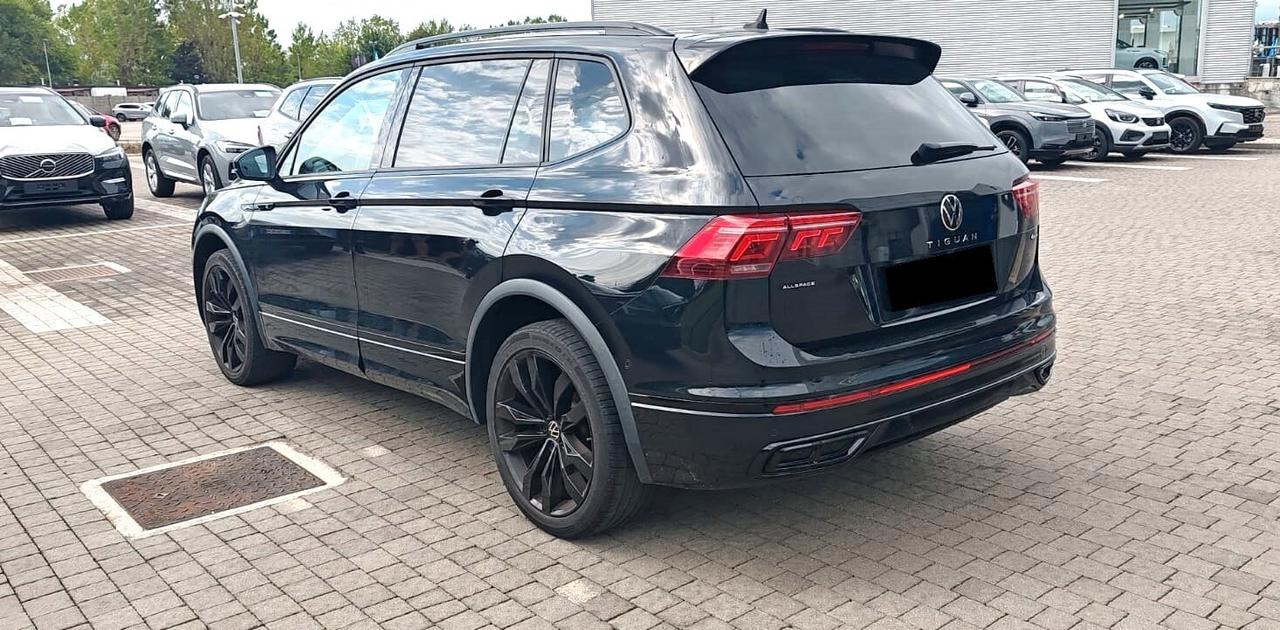 Volkswagen Tiguan 2.0 TDI 200 CV SCR DSG 4MOTION R-Line