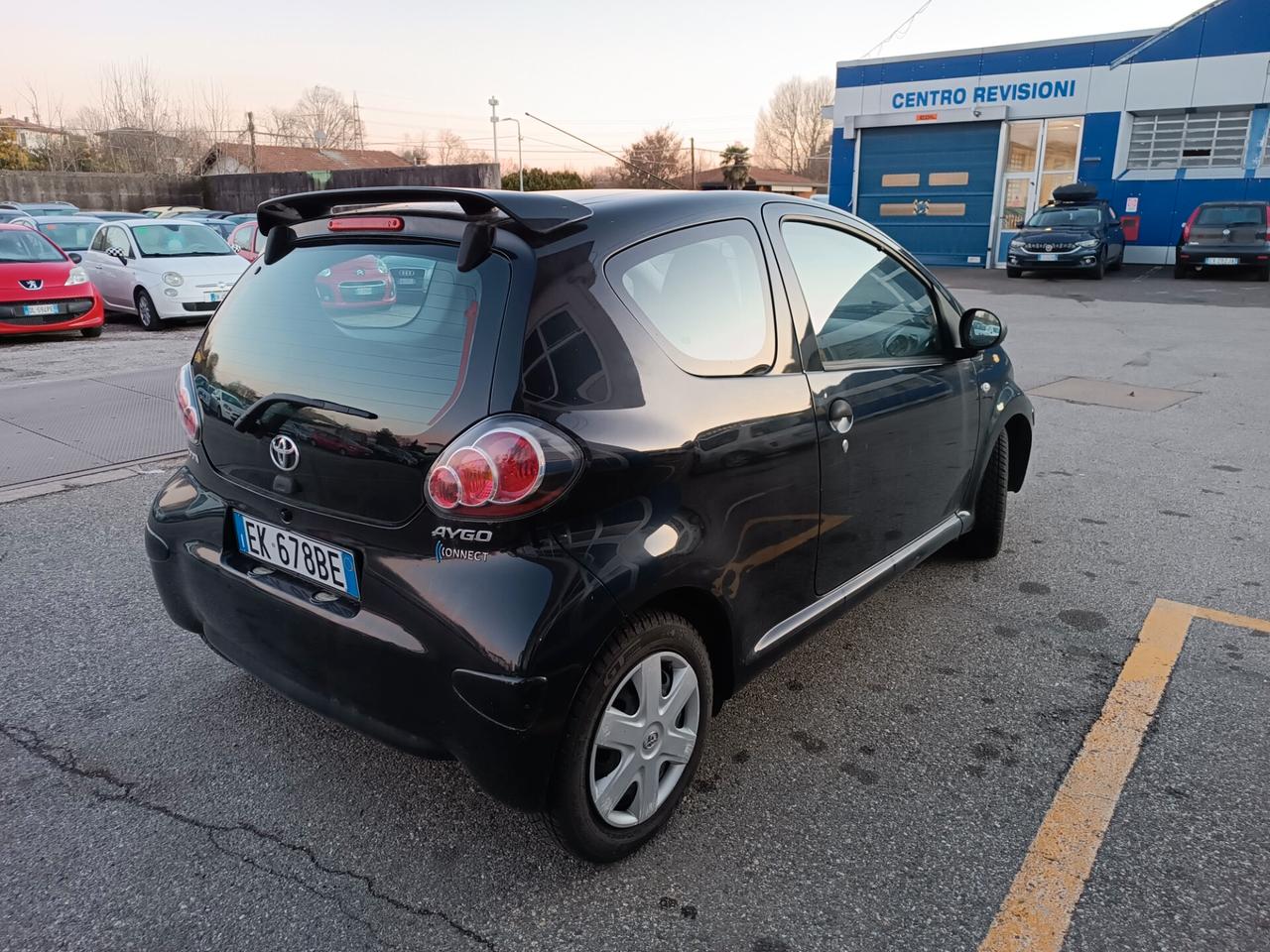 Toyota Aygo 1.0 12V VVT-i 3 porte Now Connect