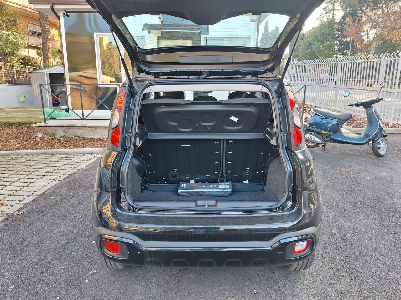 Fiat Panda 1.0 FireFly S&S Hybrid City Cross- Promo 255 mese zero anticipo