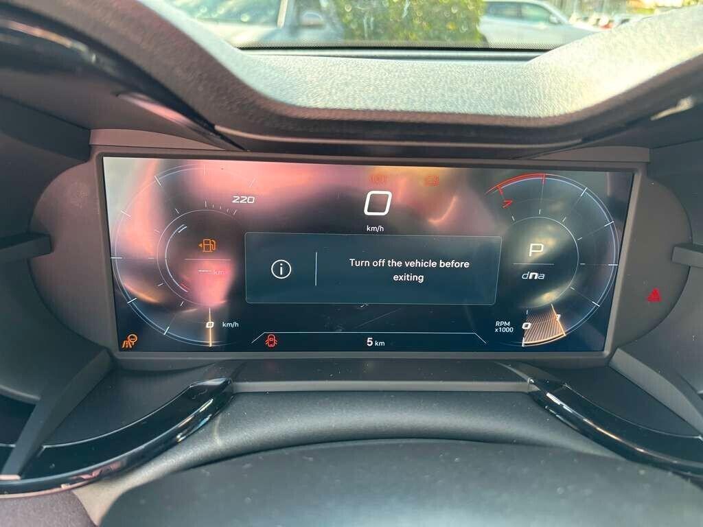 Alfa Romeo Junior 1.2 136 CV Hybrid eDCT6 Speciale KM 0 IVA ESPOSTA Tua a soli 269 Euro al mese