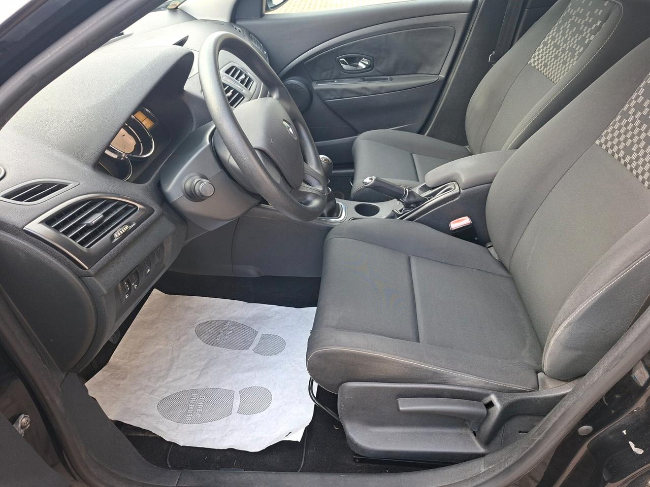 Renault Megane 1.5 dci Live *NEOPATENTATI*