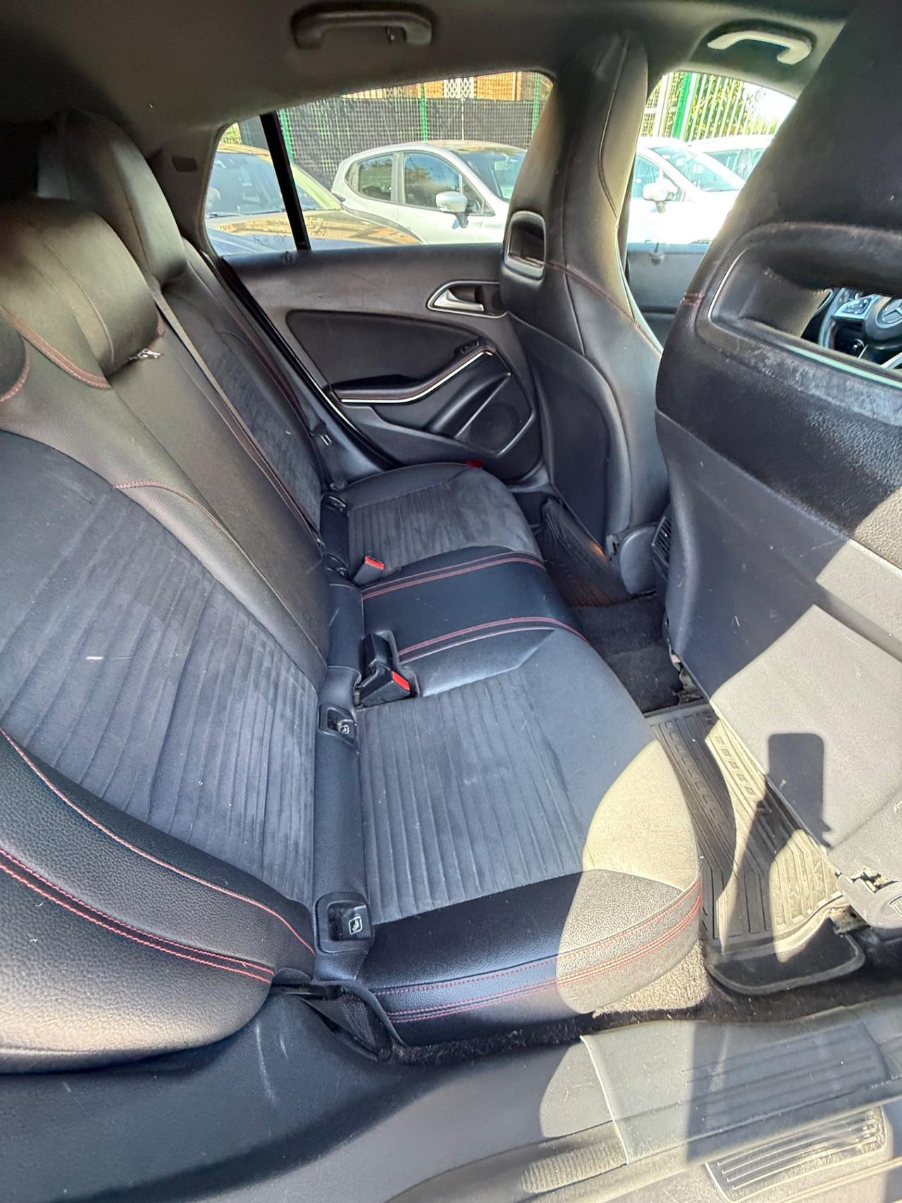 Mercedes-benz CLA 200 d Automatic Premium