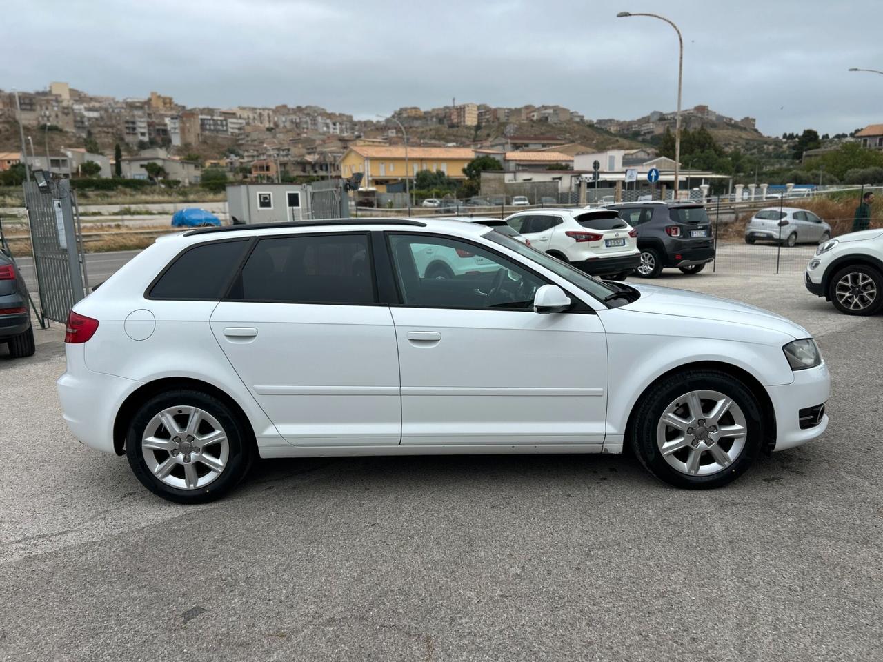 Audi A3 SPB 2.0 TDI 140cv S tronic Attraction