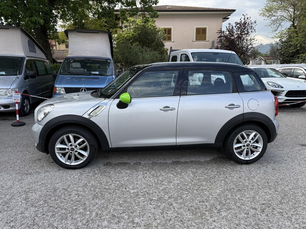 MINI 1.6 COOPER D COUNTRYMAN ADATTA NEOPATENTATI