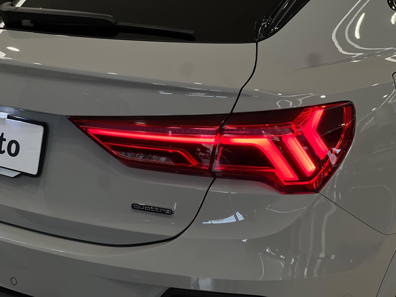Audi Q3 SPB 40 TDI quattro S tronic line edition