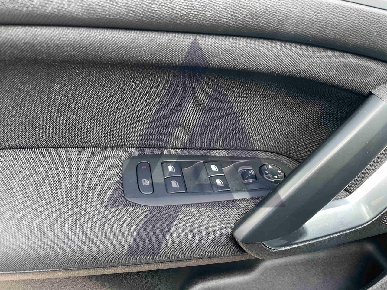 Peugeot 308 BlueHDi 100 S&S SW Business