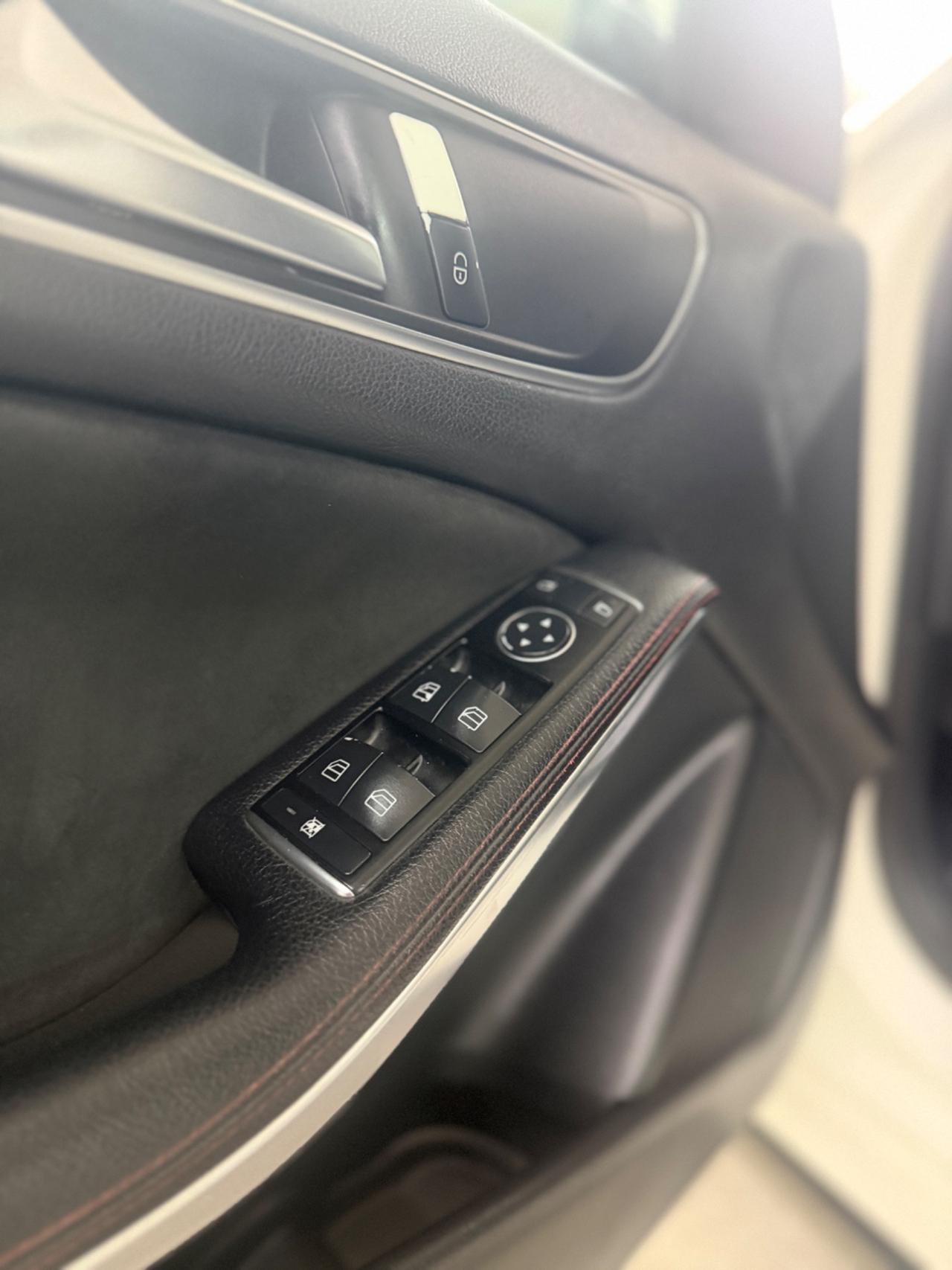 MERCEDES CLASSE A (anno 2013)