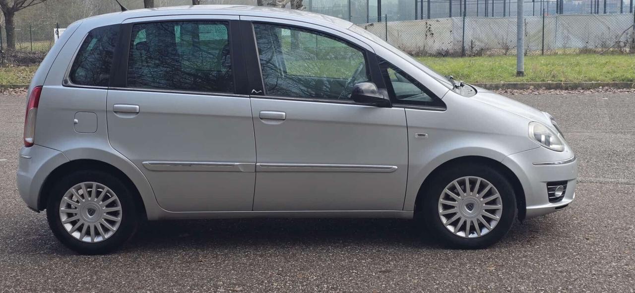 Lancia MUSA 1.3 Mjt 95 CV DFN Gold