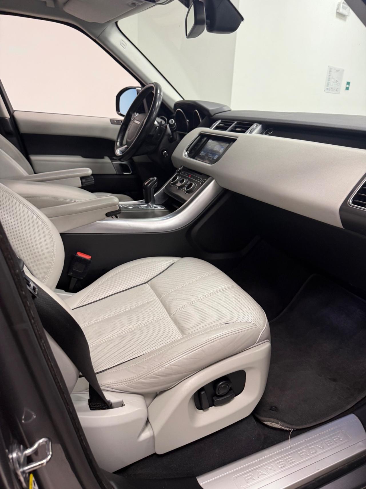 Land Rover Range Rover Sport Range Rover Sport 3.0 TDV6 HSE Dynamic