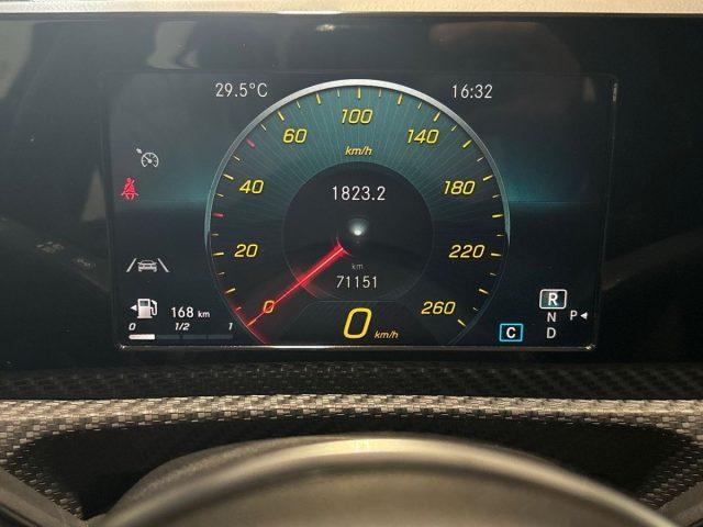 MERCEDES-BENZ A 180 d Automatic Business