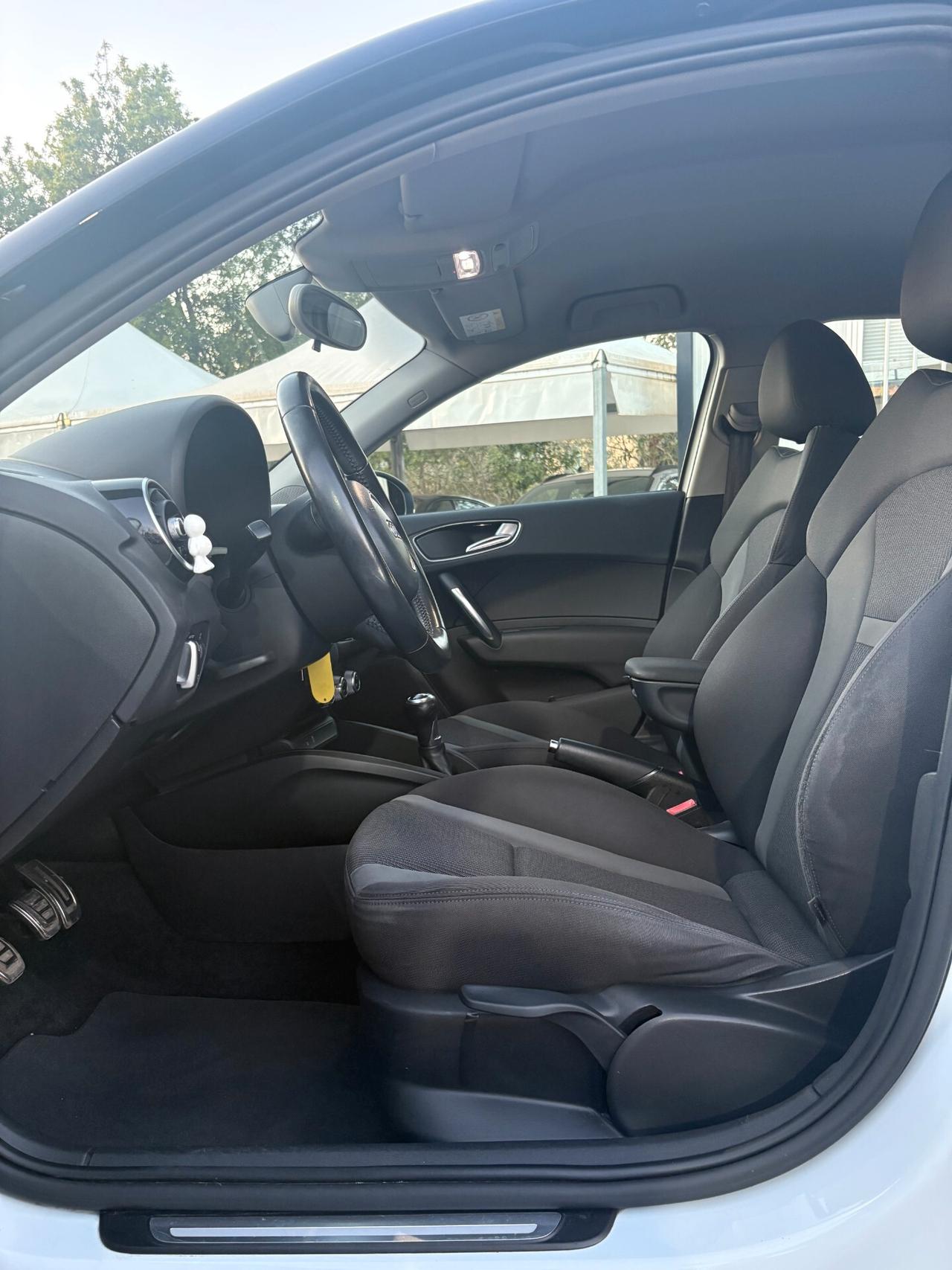 Audi A1 Sline 1.6 TDI 116 CV Metal plus