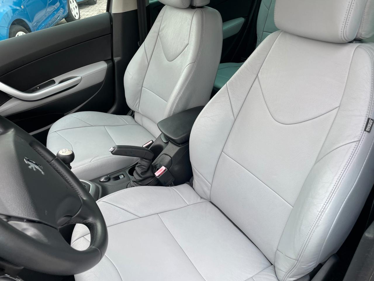 Peugeot 308 1.6 HDi 110CV SW Ciel Premium